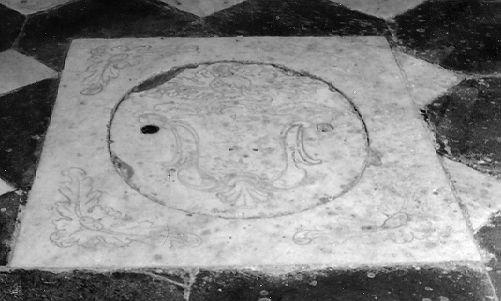 lastra tombale - bottega italiana (sec. XVIII)