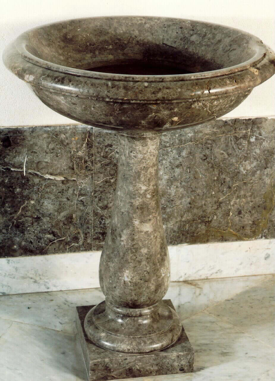 acquasantiera - a fusto, serie - ambito siciliano (Prima metà sec. XVIII)