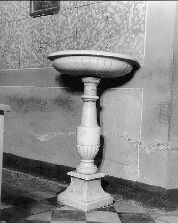 acquasantiera - a fusto - bottega toscana (sec. XIV)