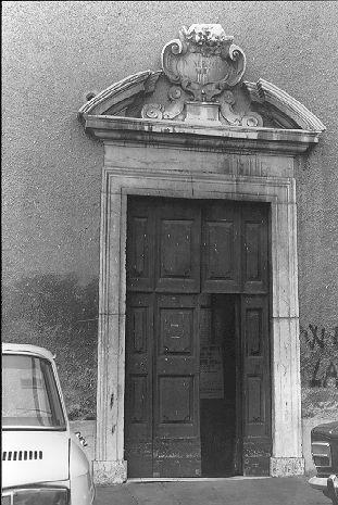 portale maggiore - ambito apuoversiliese (sec. XVIII)