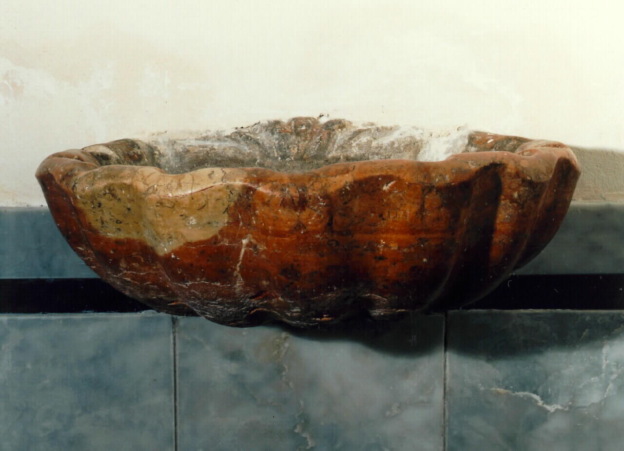 acquasantiera - a conchiglia - ambito siciliano (Prima metà sec. XIX)