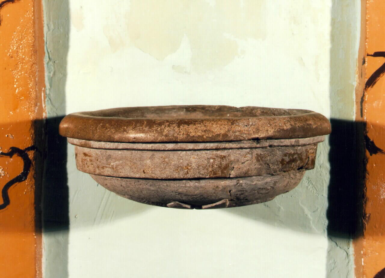 acquasantiera da parete - ambito siciliano (Fine/inizio secc. XIX/ XX)