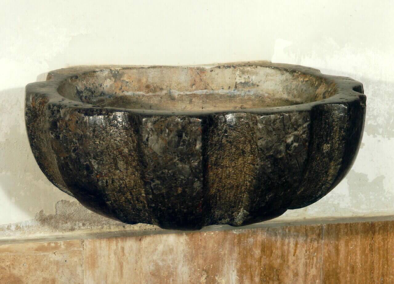 acquasantiera da parete - ambito siciliano (Seconda metà sec. XIX)