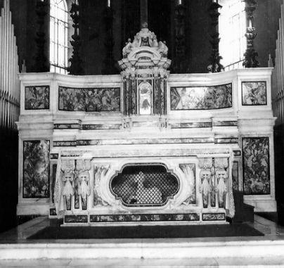 altare maggiore - ambito apuoversiliese (sec. XVII)