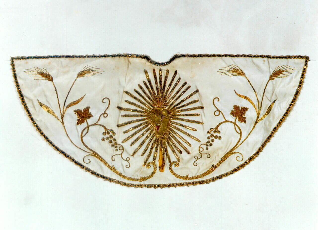 conopeo di pisside - manifattura siciliana (primo quarto sec. XX)