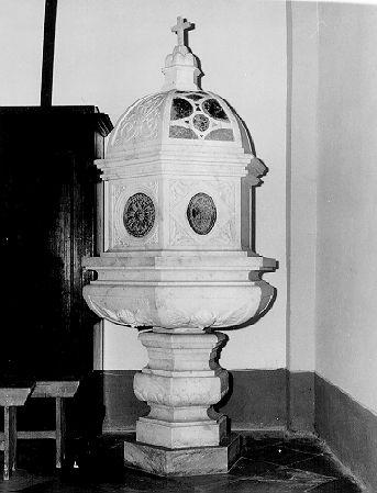 fonte battesimale - bottega apuana (sec. XVII)