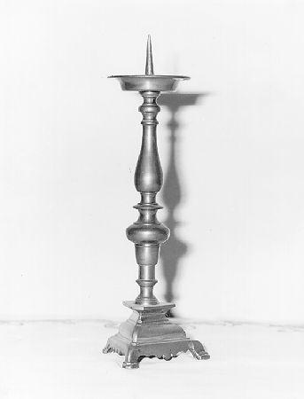 candeliere, serie - bottega italiana (secc. XVII/ XVIII)