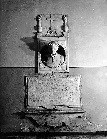 monumento funebre - ambito apuoversiliese (sec. XVI)