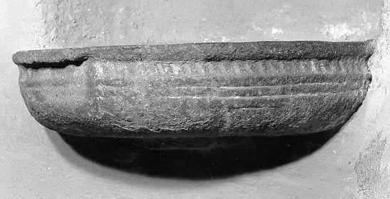 acquasantiera da parete - bottega italiana (sec. XIX)