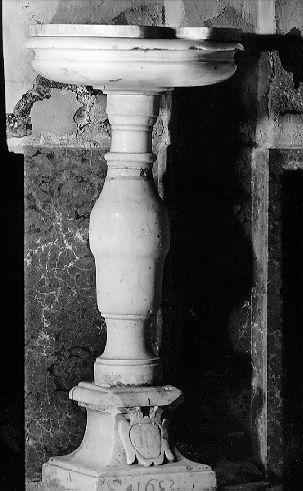 acquasantiera - a fusto - bottega italiana (sec. XVII)