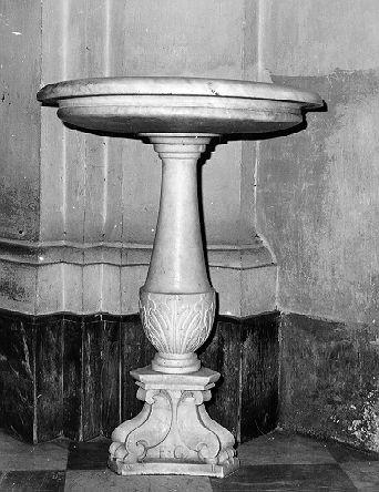 acquasantiera - a fusto - bottega italiana (sec. XVI)