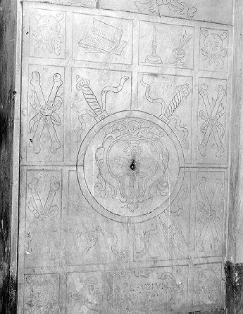 lapide tombale - bottega italiana (sec. XVI)