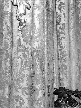 parato da chiesa, serie - manifattura italiana (sec. XIX)