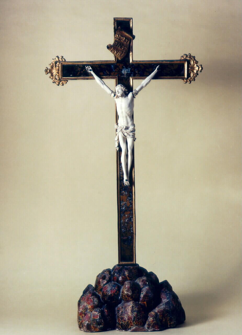 croce da tavolo - ambito siciliano (Seconda metà sec. XVIII)
