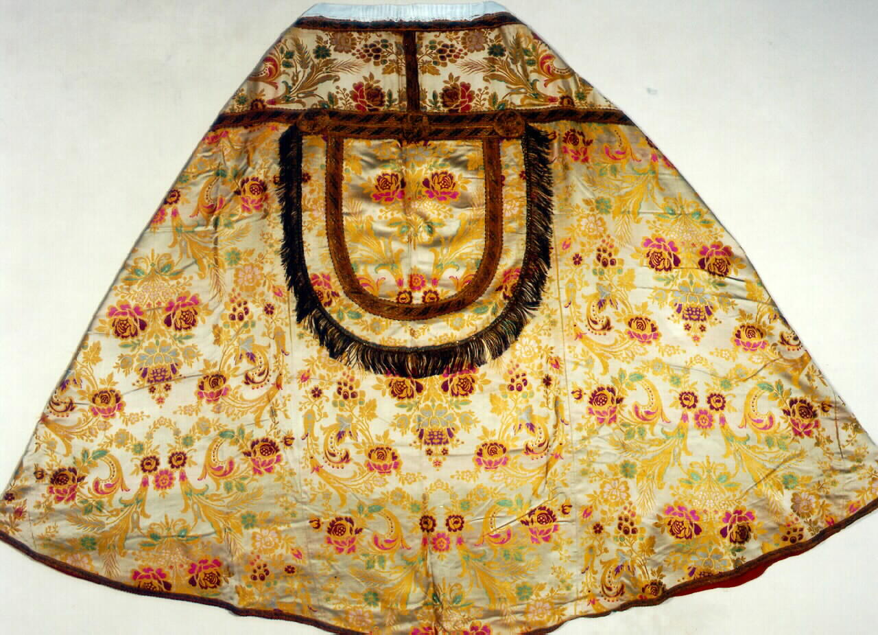 piviale - manifattura siciliana (primo quarto sec. XX)