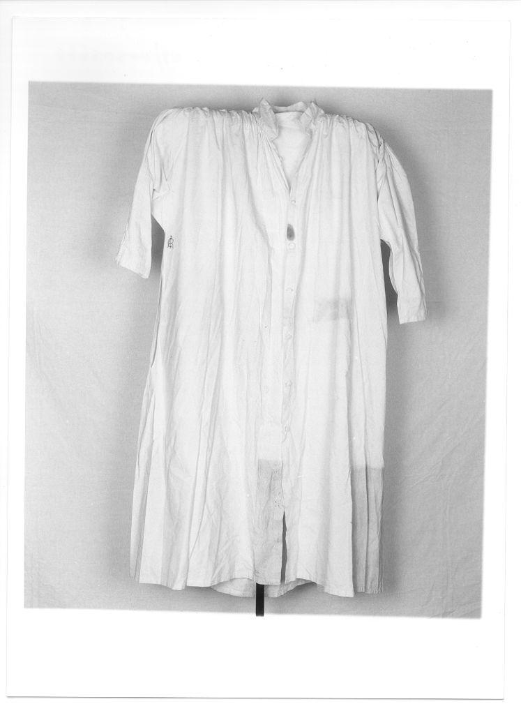 camice - manifattura italiana (sec. XX)