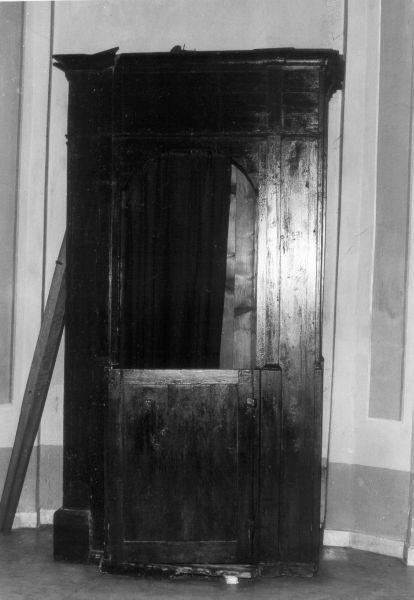 confessionale - ambito lunigianese (prima metà sec. XIX)