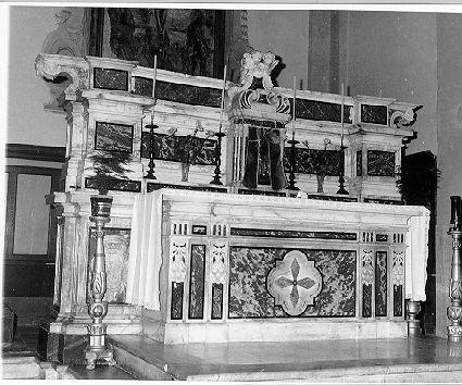 altare maggiore - bottega apuana (sec. XVII)