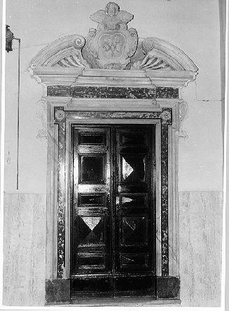 portale - bottega apuana (sec. XVII)