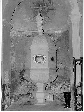 fonte battesimale - bottega apuana (sec. XIX)