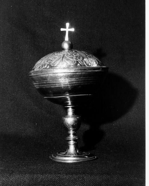 pisside - bottega toscana (fine/inizio secc. XVI/ XVII)