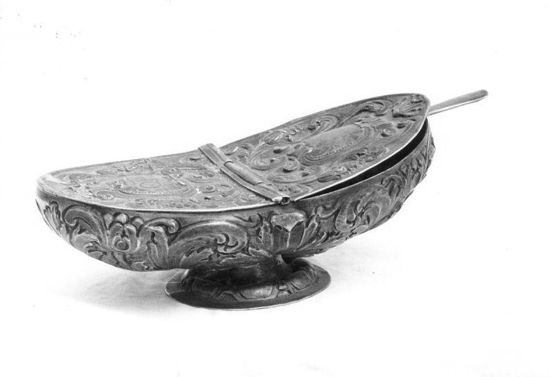 navicella portaincenso - bottega italiana (prima metà sec. XVIII)