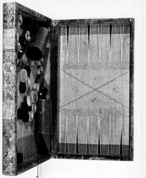 gioco della dama - bottega italiana (sec. XIX)