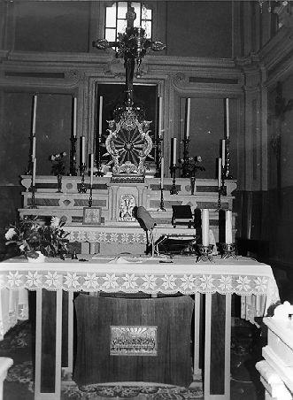 altare maggiore - ambito lunigianese (sec. XX)