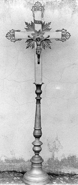 croce d'altare, opera isolata - ambito lunigianese (sec. XX)