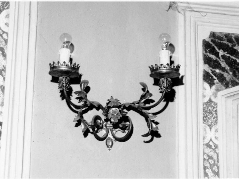 candeliere da parete, serie - bottega toscana (sec. XX)