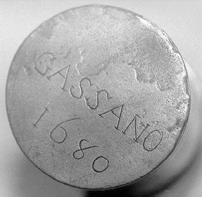 vasetti per oli santi, elemento d'insieme - ambito lunigianese (sec. XVII)