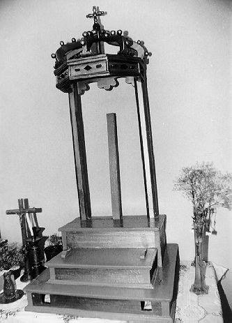 tronetto per esposizione eucaristica - ambito lunigianese (sec. XX)