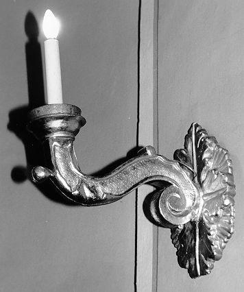 candeliere da parete, serie - ambito lunigianese (secc. XIX/ XX)