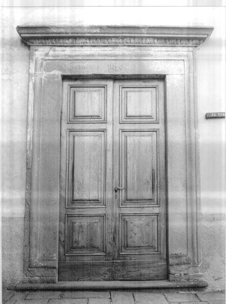 portale - ambito lucchese (sec. XVI)