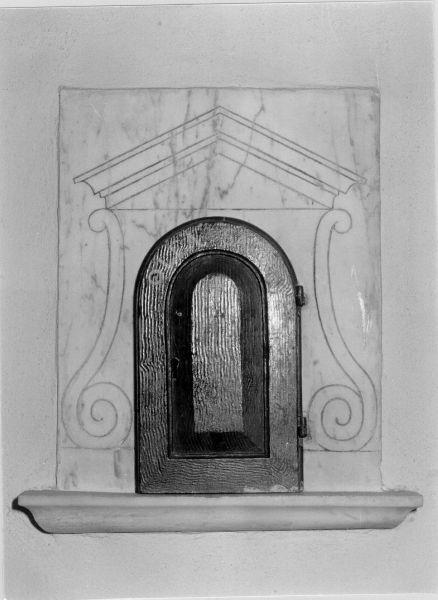 tabernacolo murale - bottega lucchese (inizio sec. XX)