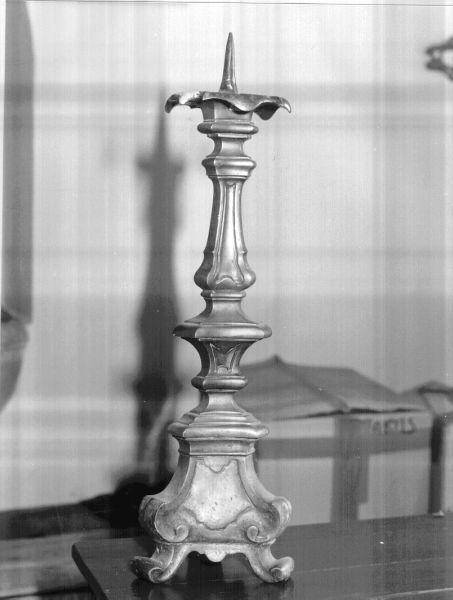 candeliere, serie - bottega lucchese (prima metà sec. XVIII)