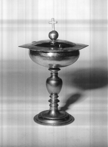 pisside - bottega lucchese (seconda metà sec. XVII)