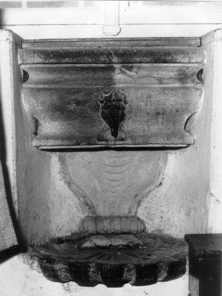 lavabo da sacrestia - bottega lucchese (metà sec. XVIII)