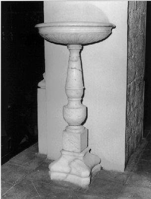 acquasantiera - a fusto - bottega lucchese (prima metà sec. XVIII)