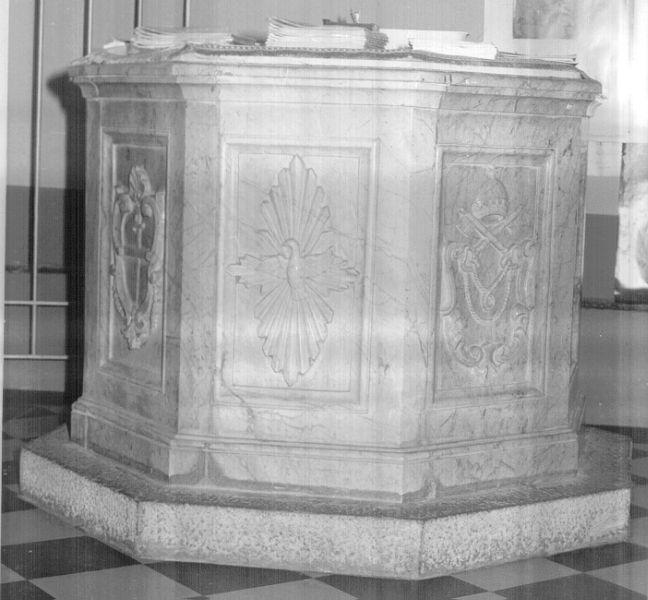 fonte battesimale - a vasca - bottega lucchese (seconda metà sec. XIX)