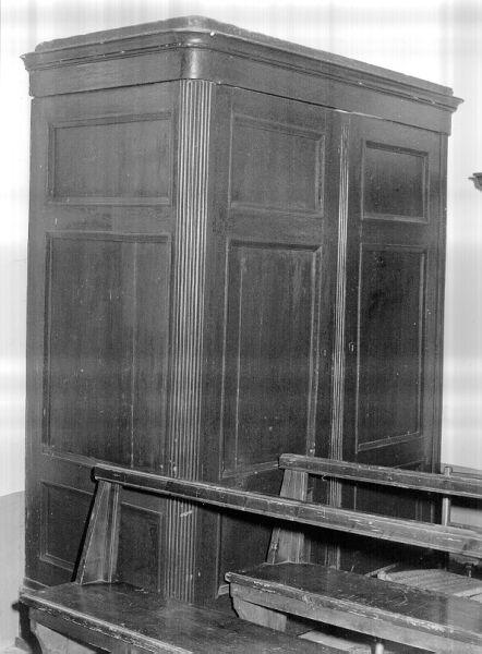 armadio - bottega lucchese (seconda metà sec. XVIII)