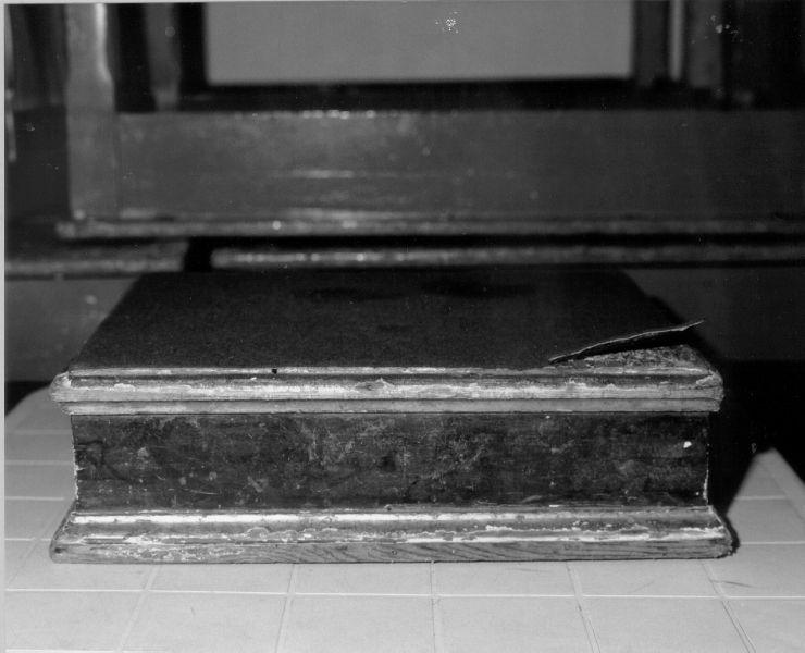 piedistallo di statua - ambito versiliese (sec. XIX)