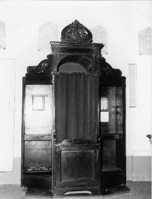 confessionale, serie - bottega lucchese (prima metà sec. XVIII)