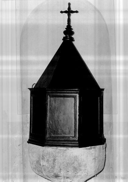 fonte battesimale - ambito lunigianese (prima metà, inizio sec. XVII, sec. XIX)