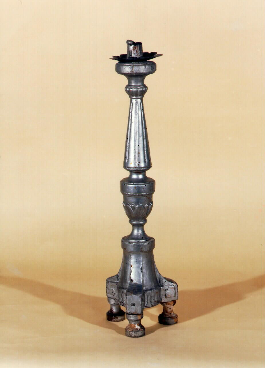 candelabro d'altare, serie - produzione siciliana (ultimo quarto sec. XIX)
