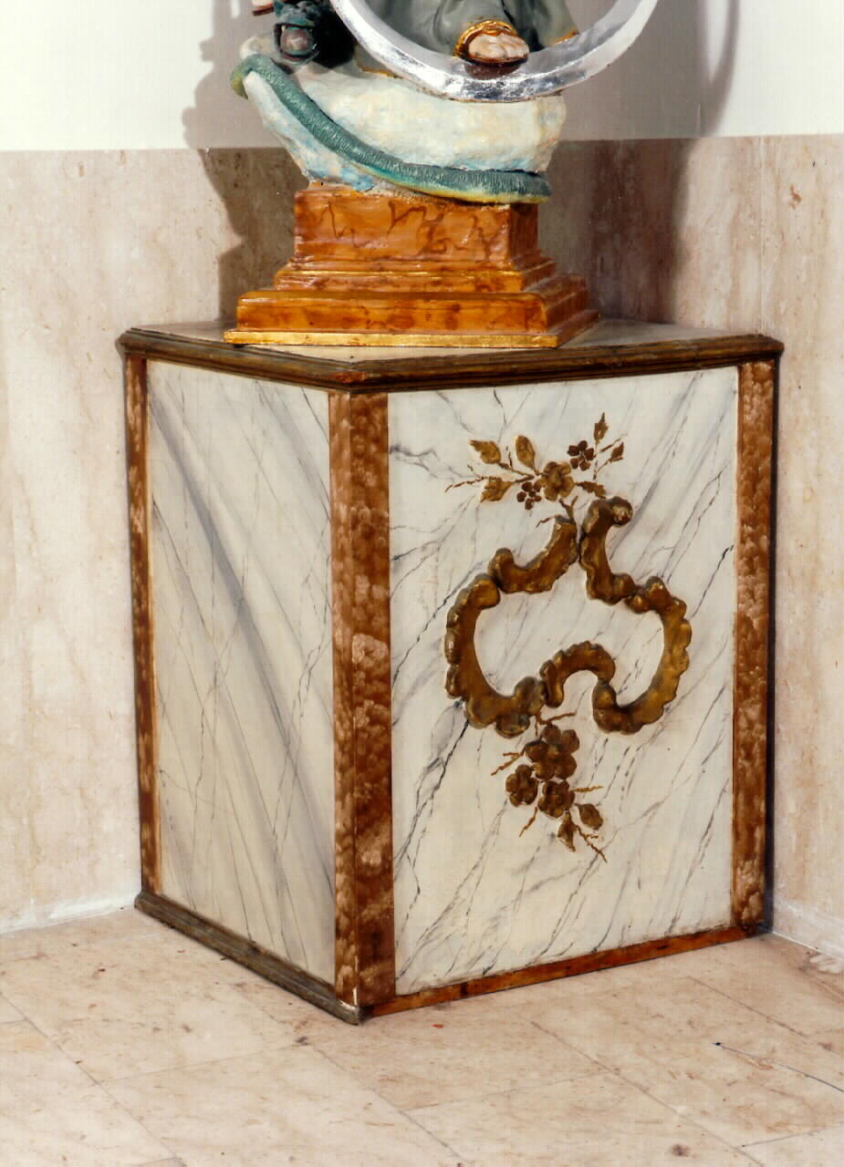 base di statua - produzione siciliana (Prima metà sec. XIX)