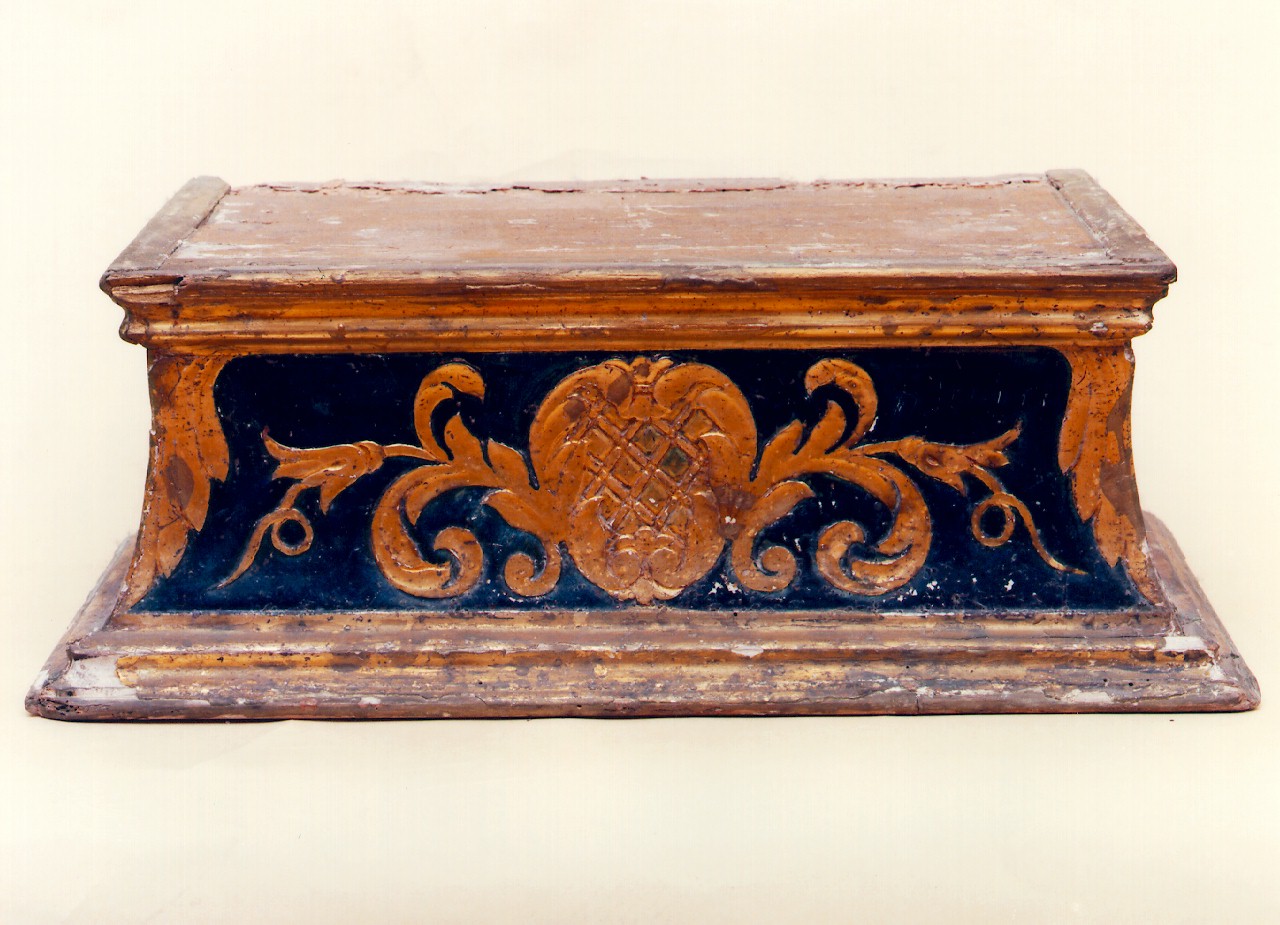 base - produzione siciliana (Fine/inizio secc. XVIII/ XIX)