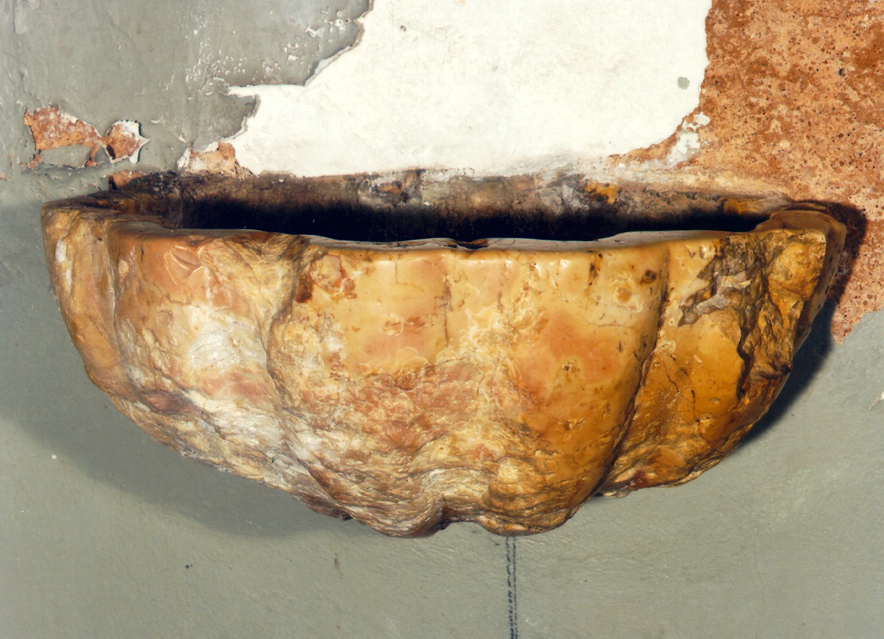 acquasantiera da parete, serie - ambito siciliano (Seconda metà sec. XVIII)