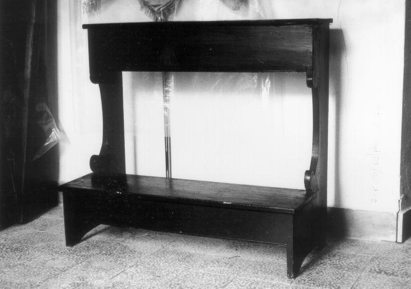 inginocchiatoio - ambito lunigianese (seconda metà sec. XIX)