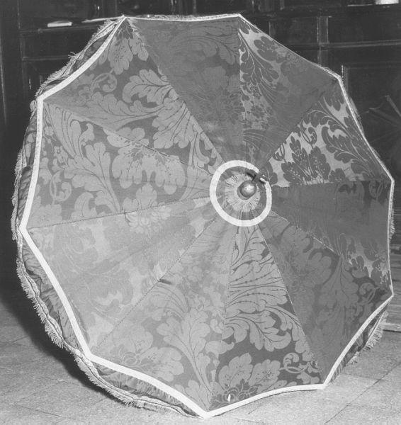 ombrellino processionale - manifattura italiana (sec. XIX)